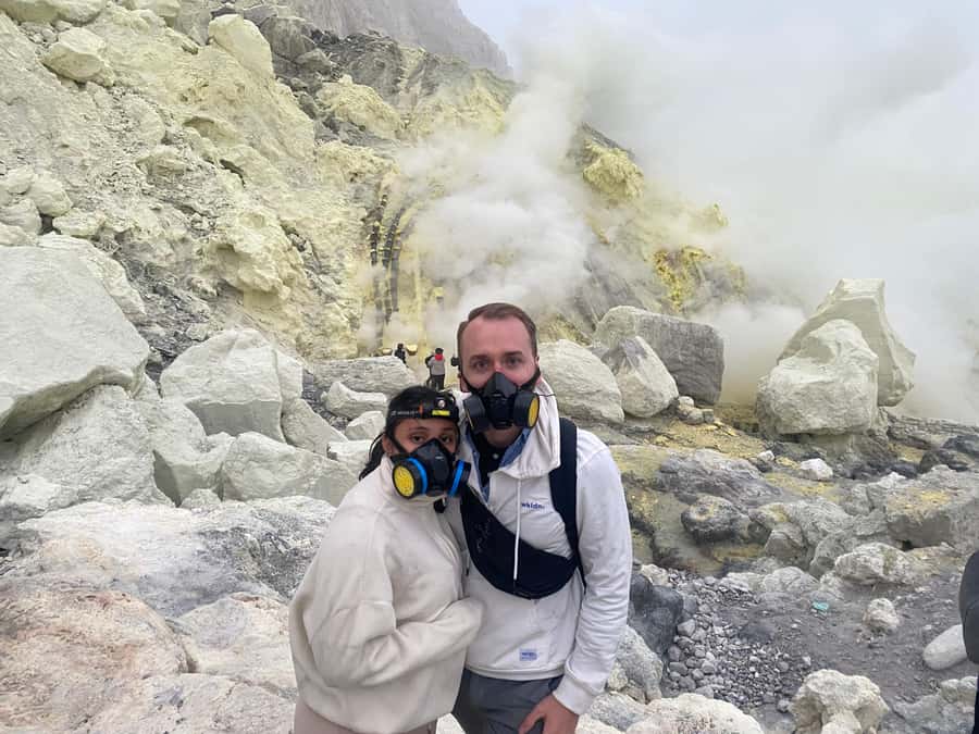 2D1N Bromo Sunrise & Ijen Blue Fire From Surabaya/Malang - Buffet Breakfast at Lava View, Then a Strategic Reset Before Ijen