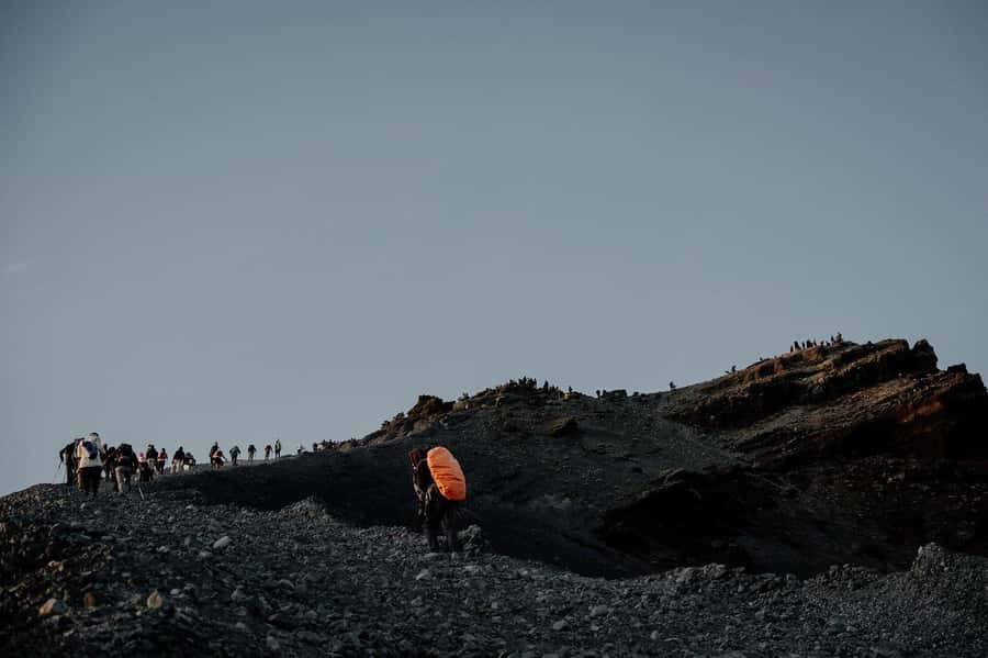 3d/2n trekking mount rinjani summit lake & hot springs - Difficulty level: who will thrive, and where people get in trouble