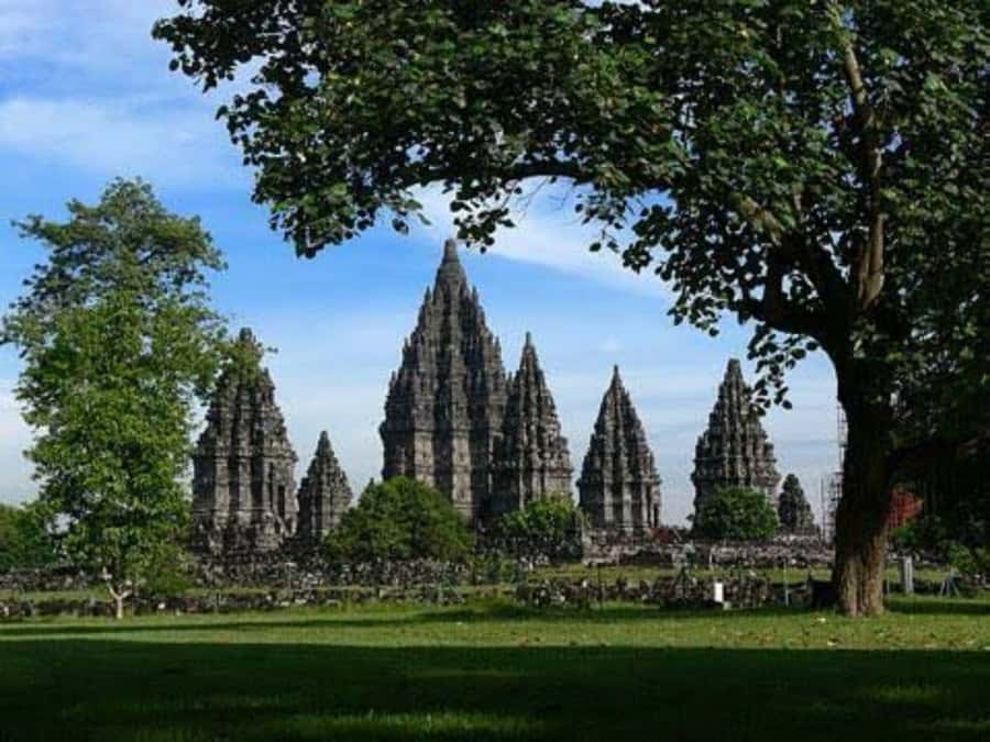 3days explore Yogyakarta Borobudur, Prambanan, Volcano, Etc. - Borobudur Temple: timed guided structure plus freedom to roam