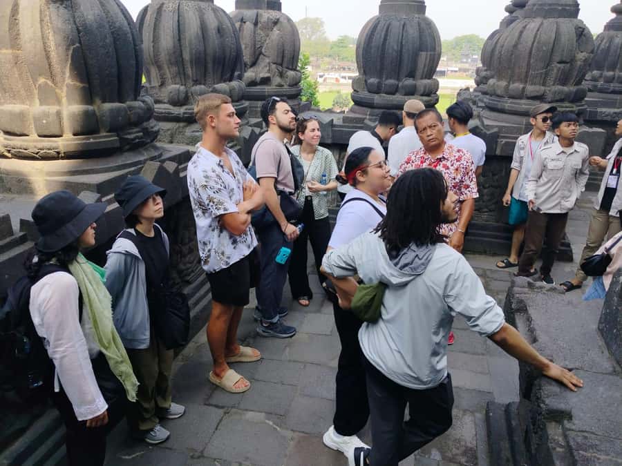 3days explore Yogyakarta Borobudur, Prambanan, Volcano, Etc. - Who this tour suits best, and who should rethink it