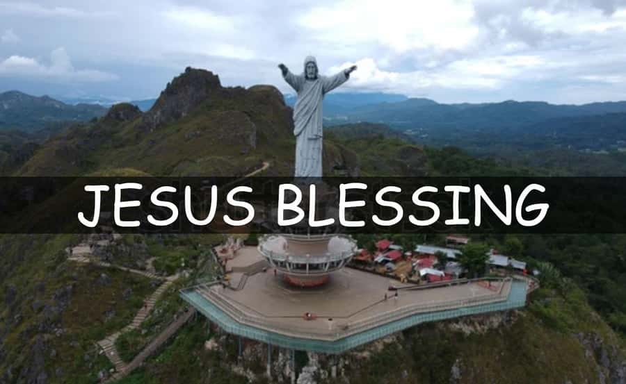 All Inclusive 3-Day Toraja Highland Tour from Makassar - The Jesus effigy stop and the panoramic hills you can catch on Day 2