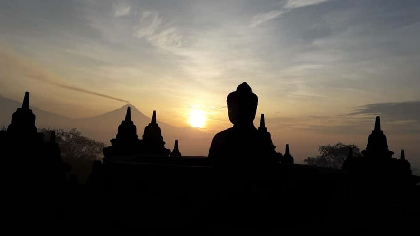All-inclusive Borobudur Temple Tour with Sunrise Option - Walk the temple at your pace, then follow the exit sign