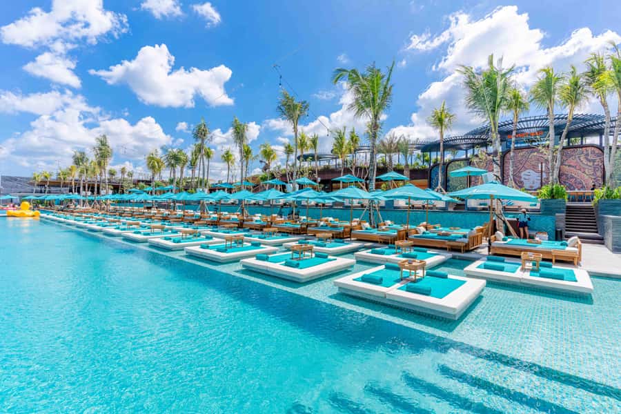 Atlas Beach Club Bali: DayBed Booking with F&B Credit - Price and value: why $83 per group up to 6 can work