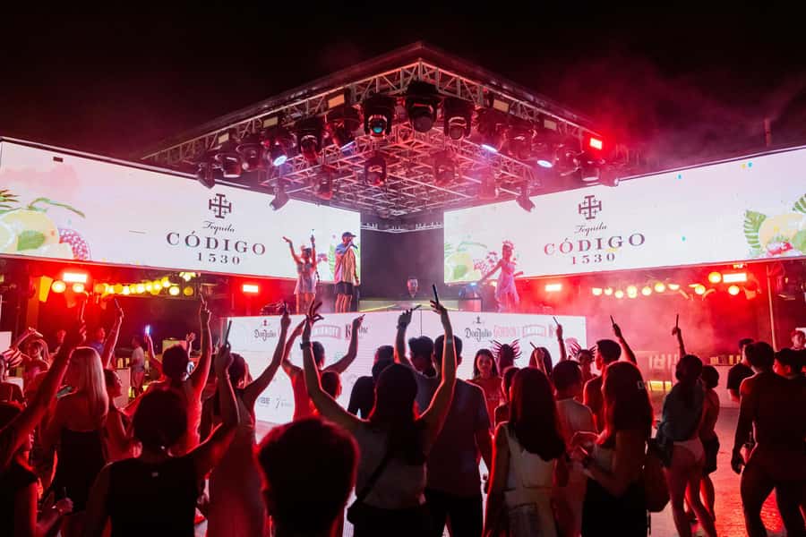 Atlas Beach Club Bali: One Day Pass / F&B Credit Voucher - The DJ sets and Bali performances: why the entertainment is the point