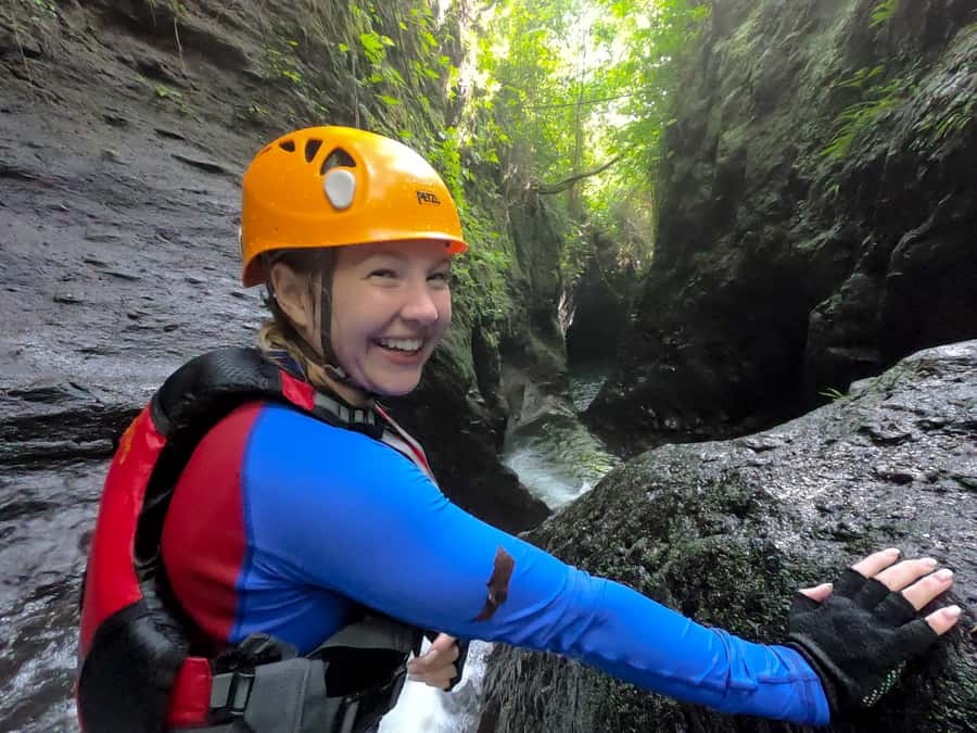 Bali: Aling Canyon Canyoning Tour - Aling-Aling Waterfall: the 35 m rappel moment