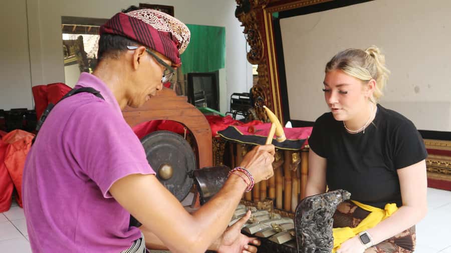 Bali : Balinese Dance Class for All Levels led by instructor - What to Bring, Wear, and Plan for During Class