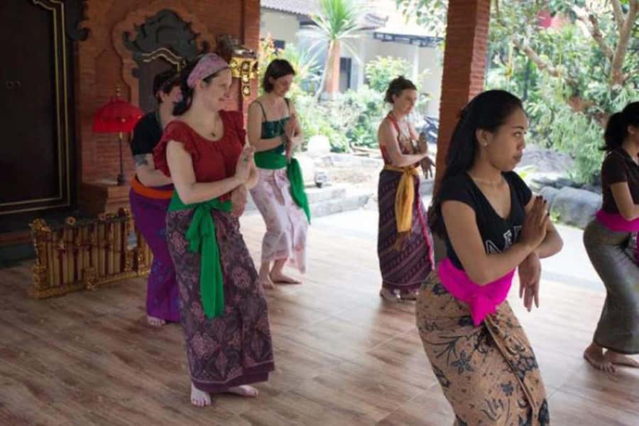 Bali : Balinese Dance Class for All Levels led by instructor - Getting to Class With Optional Pickup and a Real-Life Timing Plan