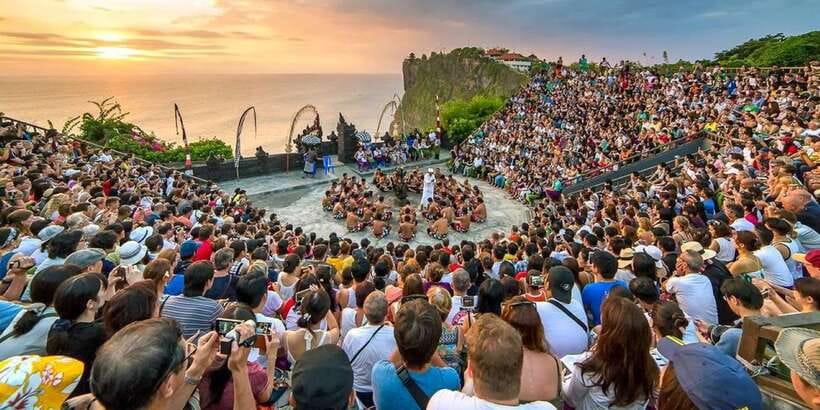 Bali: Beaches, Uluwatu Temple Sunset & Fire Kecak Dance Show - Padang Padang Beach: white sand, clear water, and an easy swim break