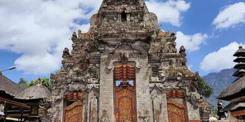 Bali: Bedugul, Jatiluwih, Taman ayun, Tanah lot private tour - Taman Ayun Temple: water gardens and UNESCO-level design