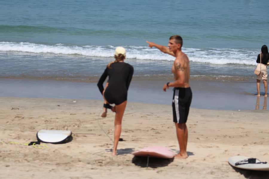 Bali: Beginner and Intermediate Surf lesson Nusa Dua - Included Perks That Make the Lesson Easier to Plan