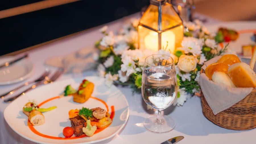 Bali/Benoa: 5-Course Romantic Evening Cruise With Live Music - Drinks on Board, and What to Expect About Rules