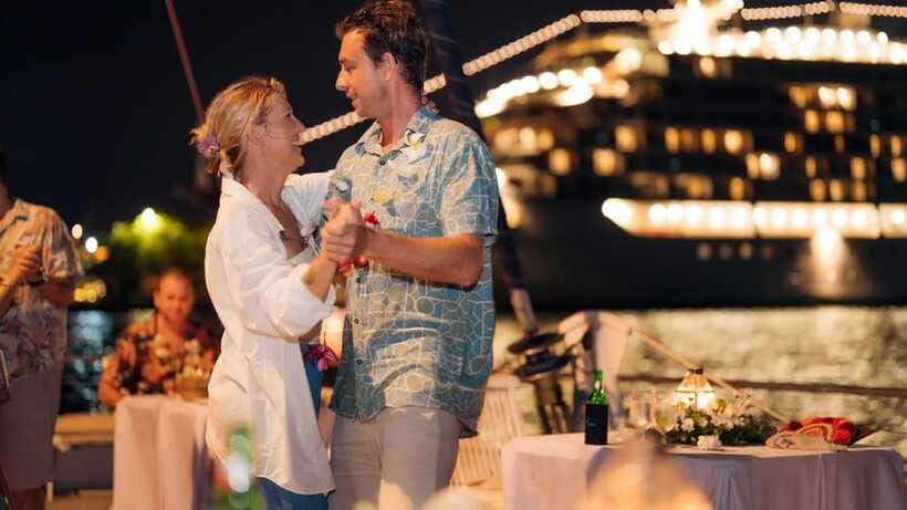 Bali/Benoa: 5-Course Romantic Evening Cruise With Live Music - Price and Value: What You Are Really Paying For