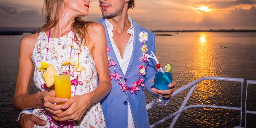 Bali/Benoa: Sunset Dinner Cruise with Show and Live Music - Where You Start: Port of Benoa and Hotel Pickup