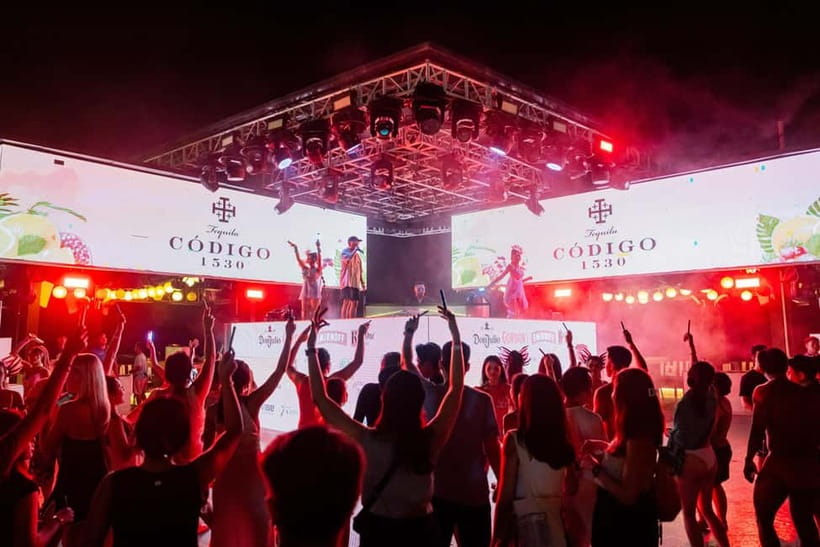 Bali/Canggu: Atlas Beach Club Celebrity Performance 2025 - Entry Flow at Atlas Beach Club: QR Check-In, Then the Music