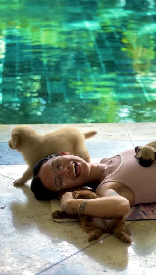 Bali: Canggu & Uluwatu Puppy Yoga Class & Refreshing Drinks - Kids and age rules: when puppy yoga fits, and when it doesn’t