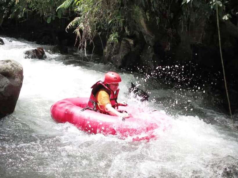 Bali Chill Tubing: Unwind & Float on Scenic River Tubing - Guides and photos: how you get good footage without doing extra work