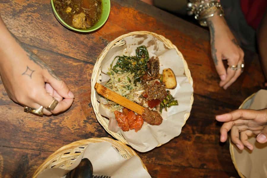 Bali: Delicious Indonesian Food Tour - A heritage street stroll after you eat: temples, church details, and monuments