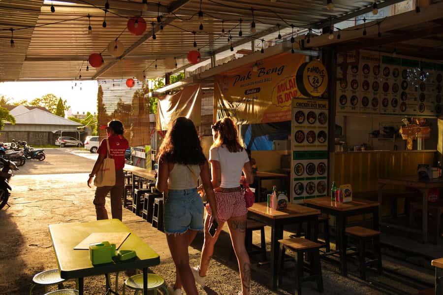 Bali: Delicious Indonesian Food Tour - Small-group attention is the difference between tasting and learning