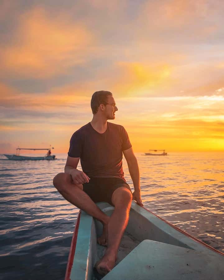 Bali: Dolphin Watching, Snorkeling, and Munduk Day Tour - Brahmavihara Arama Buddhist Monastery: A Quiet Break From the Ocean Noise