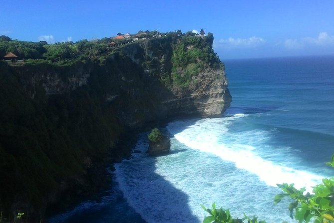 Bali Famous Beach, Kecak Dance, Uluwatu Temple, Sunset, Dinner - Kecak and Fire dance: what to expect when the schedule shifts