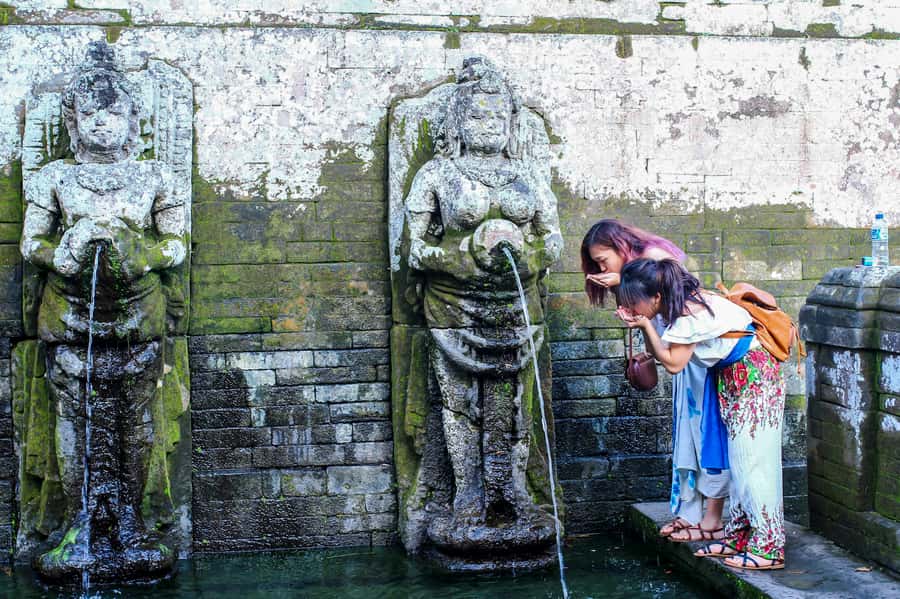 Bali: Full-Day Spiritual Cleansing and Shamanic Healing Tour - Tirta Empul Holy Springs or Pura Mengening: What Changes and What Doesn’t