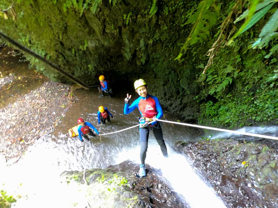 Bali: Gitgit Canyon Canyoning Trip with Breakfast and Lunch - Safety and teaching style: how the guides reduce fear of heights