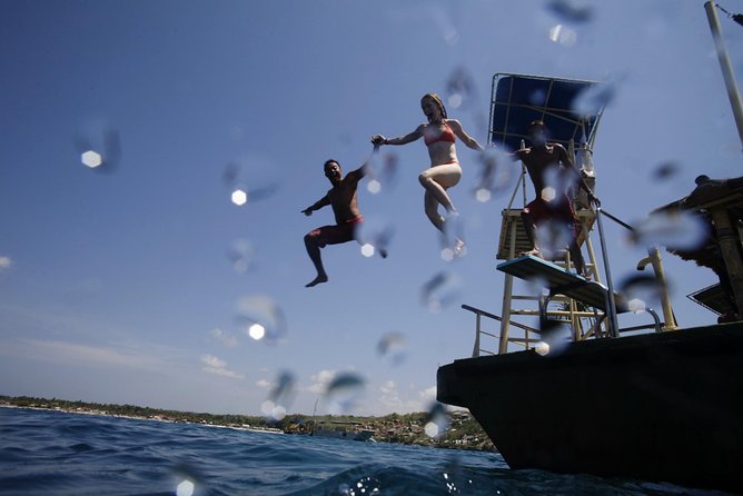 Bali Hai - Reef Cruise - Optional action: parasailing and the scuba upgrades