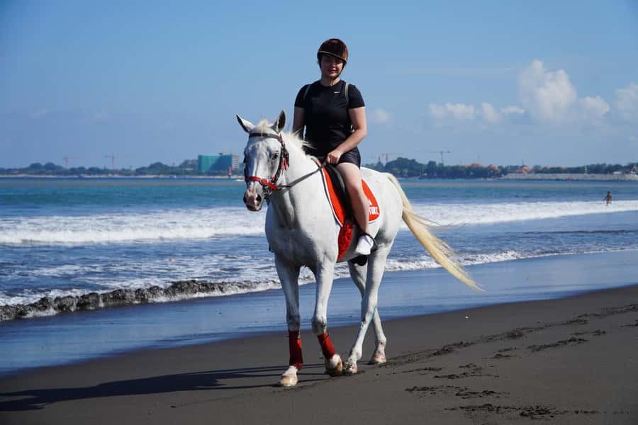 Bali: Horse Riding Experience in Sanur (1 Hour ride) - The Beach Route: Tangtu, Biaung, and Lembeng With Penida in View