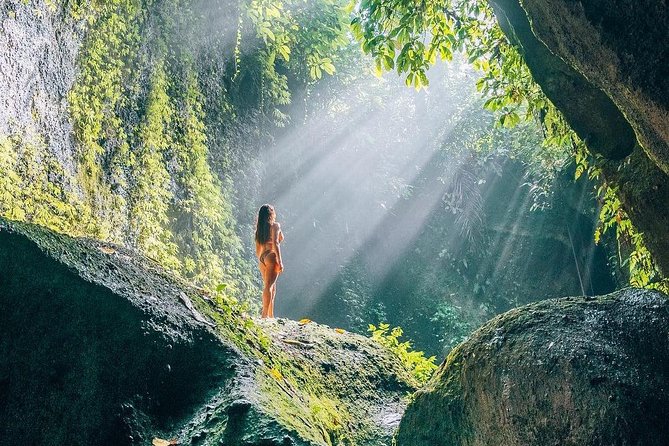Bali Instagram Tour from Your Hotel (Private & Full-day) - The Gate of Heaven reality check: crowds and waiting at Lempuyang