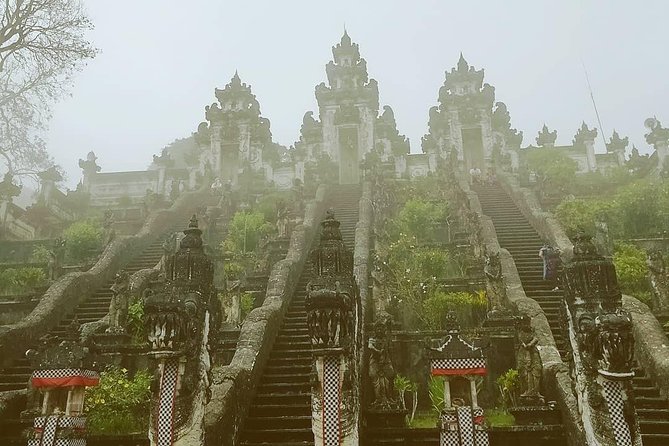 Bali Instagram Tour from Your Hotel (Private & Full-day) - Sacred Monkey Forest and Bali’s swing-and-billabong photo culture