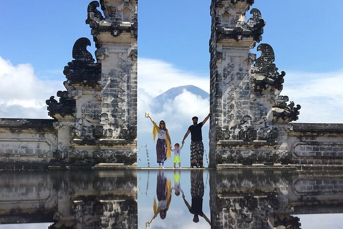 Bali Instagram Tour: The Most Scenic Spots - Stop 4: Tegalalang Rice Terraces and swing time over the jungle