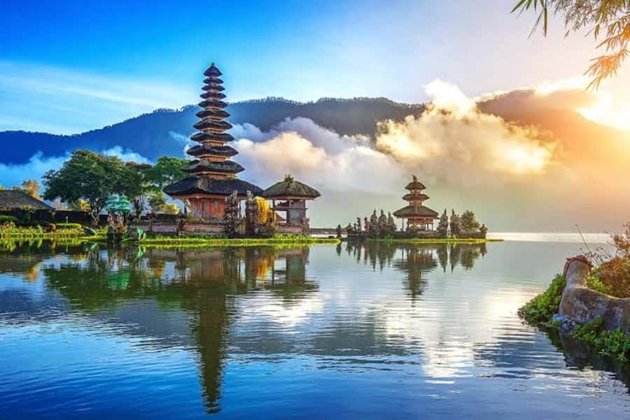 Bali: Jatiluwih UNESCO, Bratan Lake, Iconic Gate & Tanah Lot - Coffee stop in Bedugul: your reset between terraces and temples