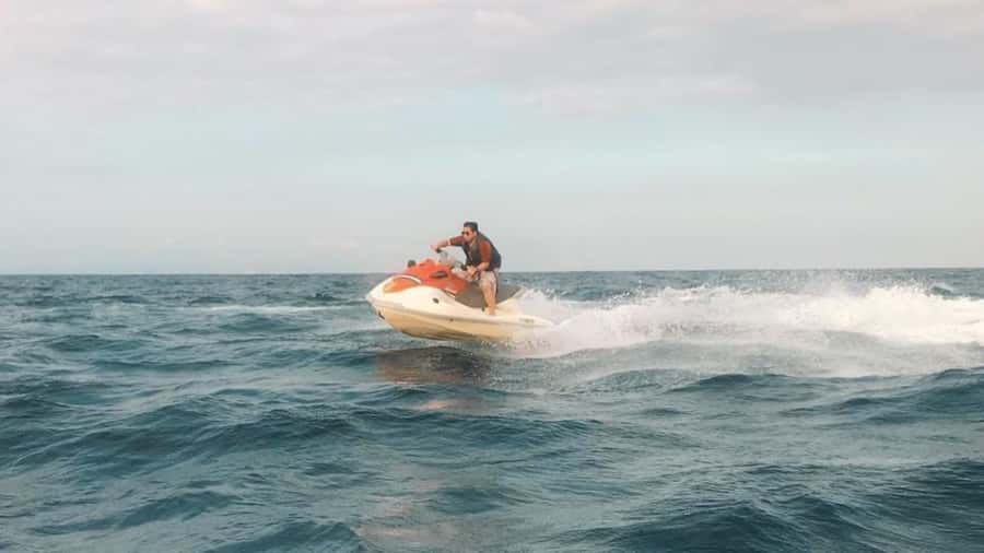Bali: Jet Ski Ride at Nusa Dua Beach - Where you meet: Bayu Suta Water Sport and Mr Agung
