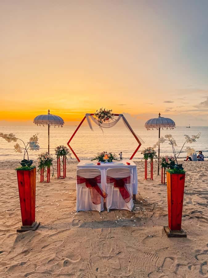 Bali: Jimbaran Bay Romantic Spa and Seafood Sunset Dinner - Dinner in Jimbaran: a set seafood feast with sunset drama built in