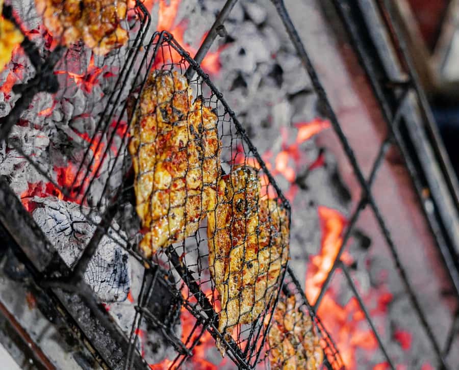 Bali: Jimbaran Seafood Market Tour with Sunset Dinner - Jimbaran Market walk: picking seafood without the guesswork