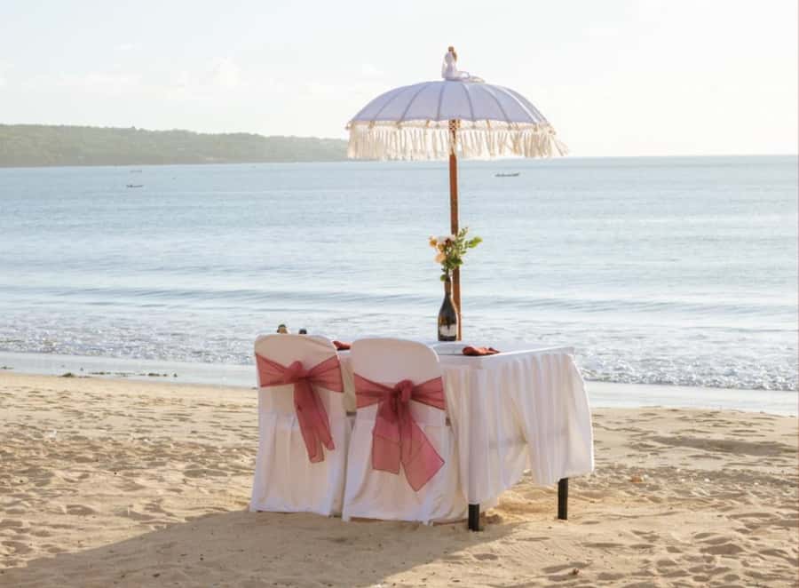 Bali: Jimbaran Seafood Market Tour with Sunset Dinner - Should you book Trip Gotik’s Jimbaran tour?
