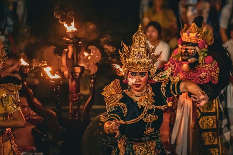 Bali: Kecak Fire Dance Entry Ticket and Uluwatu Temple - Transport and drop-off zones, making Bali logistics less annoying