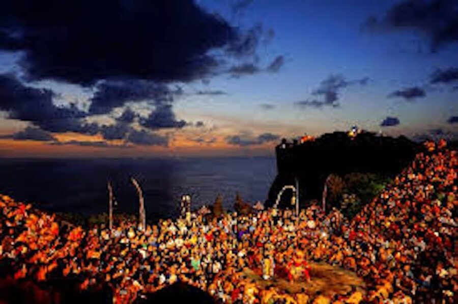 Bali: Kecak Fire Dance Show & Uluwatu Temple Entry Ticket - Timing Tips for the 6:00 PM and 7:00 PM Sessions