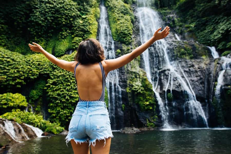 Bali: Lake Bratan, Handara Gate, Waterfall & Swing Tour - Timing, Transport, and What 8 to 10 Hours Really Feels Like