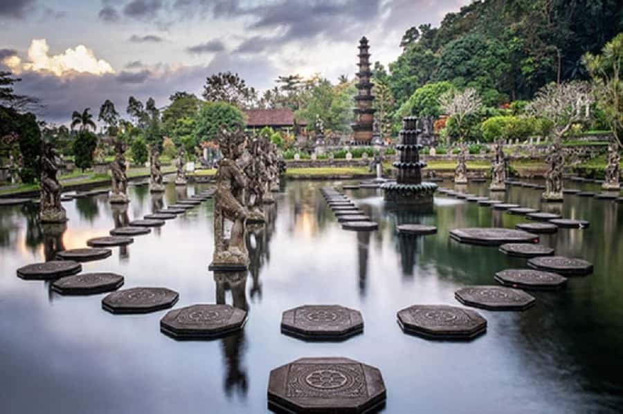 Bali: Lempuyang Temple, Tirta Gangga, Taman Ujung & Beach - Pickup, transport, and timing: how to plan your 10-hour day