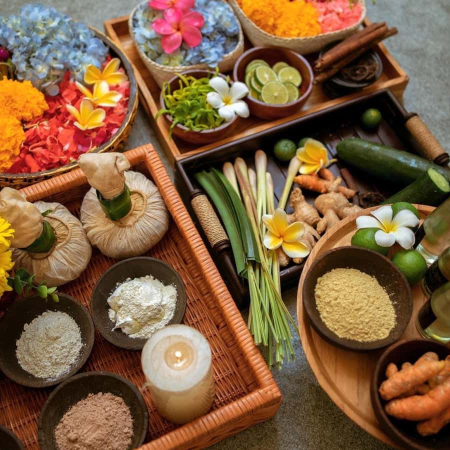Bali: Luxury Spa Balinese Massage scrub Flower bath 2 Hour - Flower bath details: shared tub, real relaxation, small practical tips