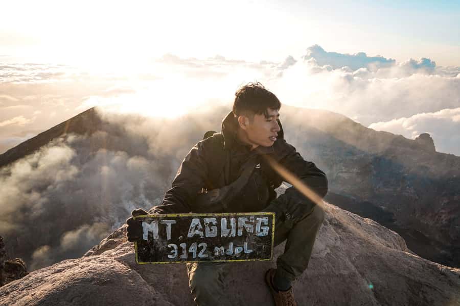 Bali/Mount Agung: Sunrise Trekking Adventure With Transfers - Guides and transfers: the difference between surviving and enjoying it