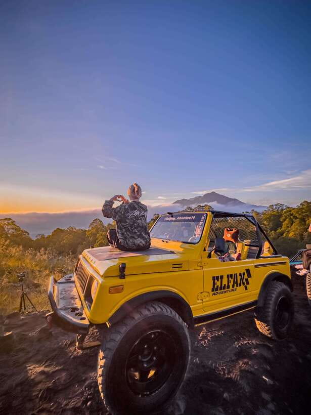 Bali: Mount Batur Jeep Sunrise With Hotspring Option - Coffee plantation stop with free tea and Balinese flavors