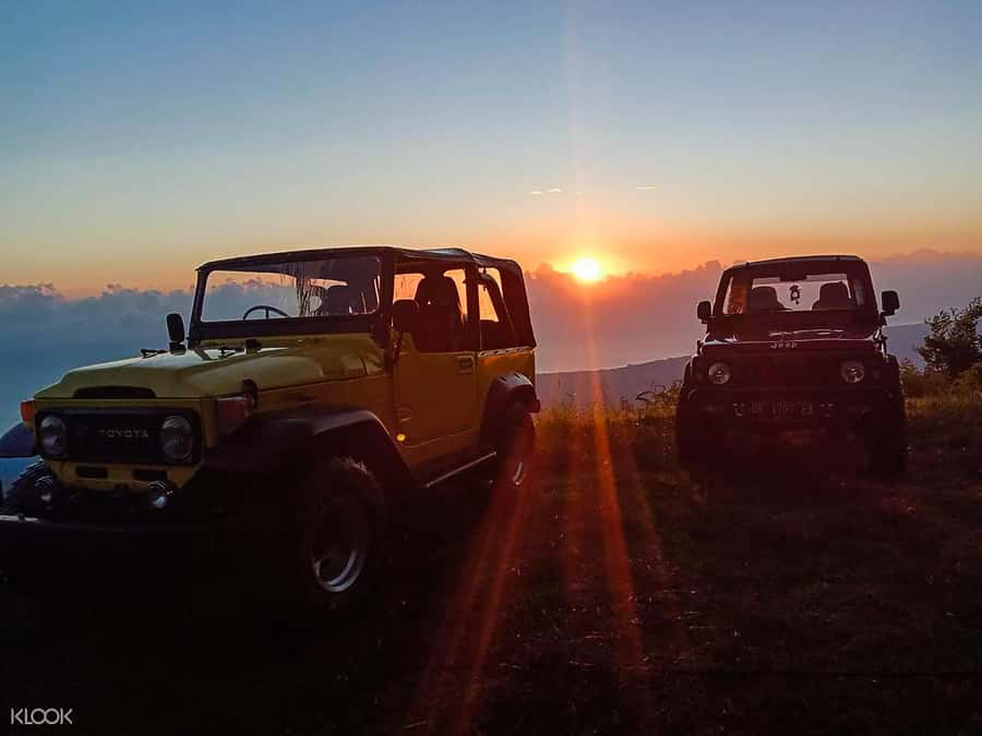 Bali/Mount Batur: Private Sunrise Jeep Tour & Hot Spring - The 4WD jeep sunrise drive, viewpoints, and photo timing