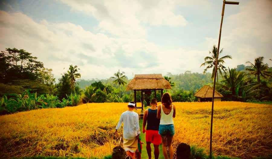 Bali: Mount Batur Sunrise Hike with Breakfast & Hot Spring - Breakfast With Volcano Steam: The Taste of Getting There