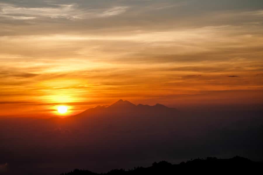 Bali: Mount Batur Sunrise Hike with Breakfast & Hot Spring - Transport and Drop-Off: Picking Up Early, Dropping Off Later