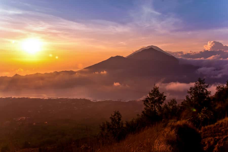 Bali: Mount Batur Sunrise Hike with Breakfast & Hot Spring - Weather Reality Check: When Clouds Replace the Sunrise