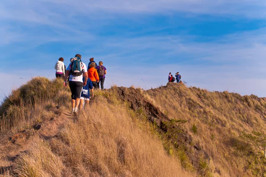 Bali: Mount Batur Sunrise Hike with Breakfast & Hot Spring - The Climb Up Mount Batur: Moderate Effort With Real Footwork