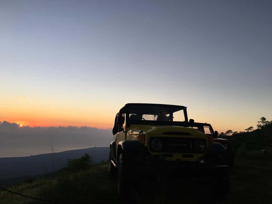 Bali: Mount Batur Sunrise Jeep Tour with Jungle Swing - Prapen Temple photo stop, plus quick cultural context