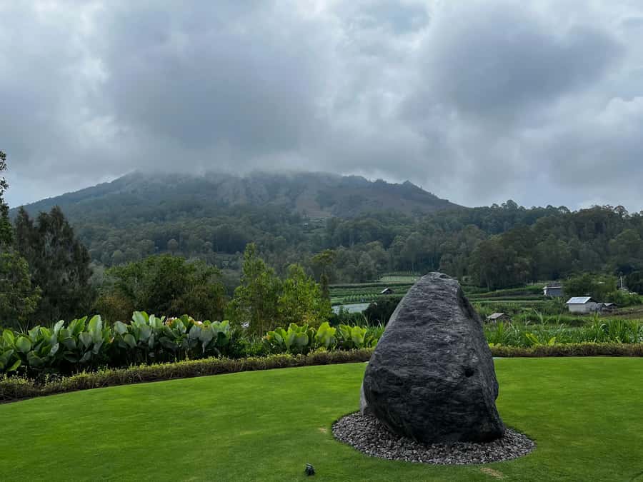 Bali: Mount Batur Sunrise Trek with A Female Guide - Volcanic Steam Breakfast: Eggs, Heat, and a Simple Win